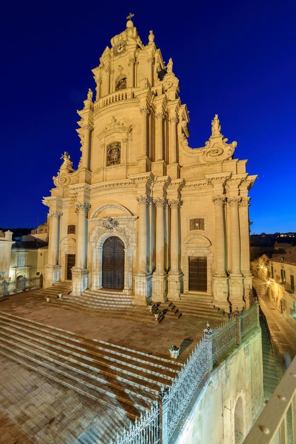 רגוזה Appartamenti Vista Duomo - Ibla - Pomelia מראה חיצוני תמונה